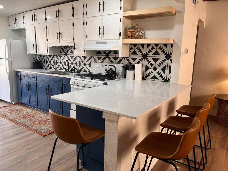アルバカーキ Casa Charleston-3Br-2Bath-Hot Tub-Pet Friendly-No Pet Fees!ヴィラ エクステリア 写真