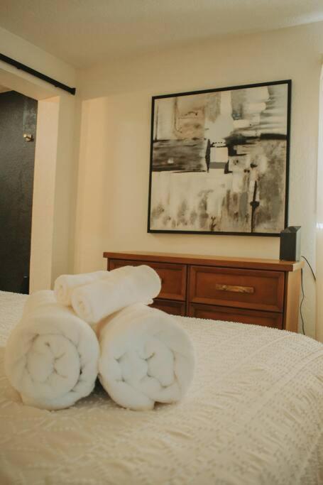 アルバカーキ Casa Charleston-3Br-2Bath-Hot Tub-Pet Friendly-No Pet Fees!ヴィラ エクステリア 写真