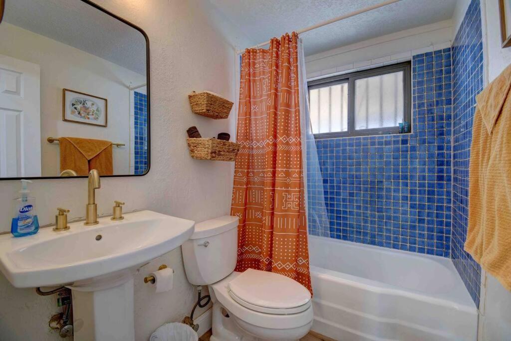 アルバカーキ Casa Charleston-3Br-2Bath-Hot Tub-Pet Friendly-No Pet Fees!ヴィラ エクステリア 写真